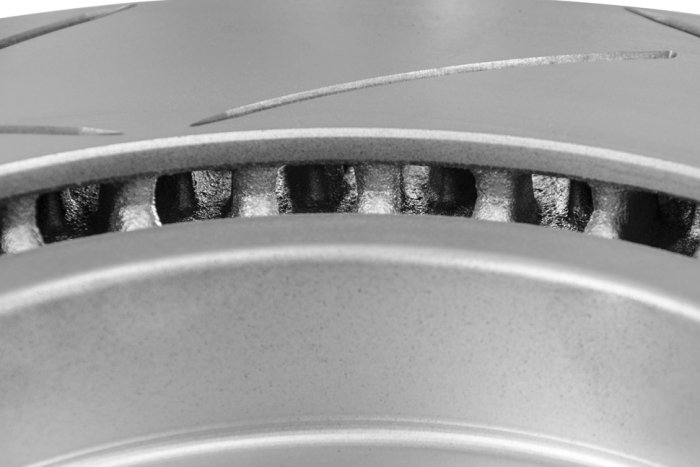 КОМПЛЕКТ ПЕРЕДНИЙ:Торм. диски DBA2744S T2+колодки DCbrakes STR.S Toyota Camry V70 2017->