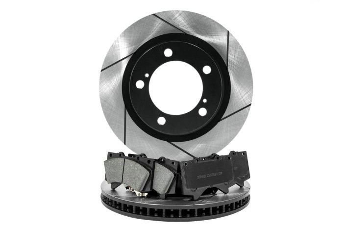 КОМПЛЕКТ ПЕРЕДНИЙ Тормозные диски DC Brakes+колодки HD+ Toyota LC200, Lexus LX450D, LX570 2015+ продвинутая вентиляция