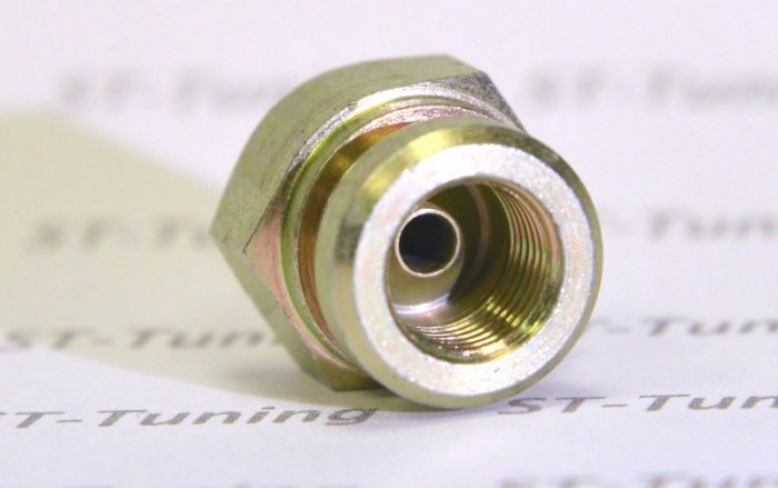 Фитинг мама M10*1 под обратный конус, Toyota, под ключ 17mm D-03 сталь, под опрессовку S762-03-31SZ1