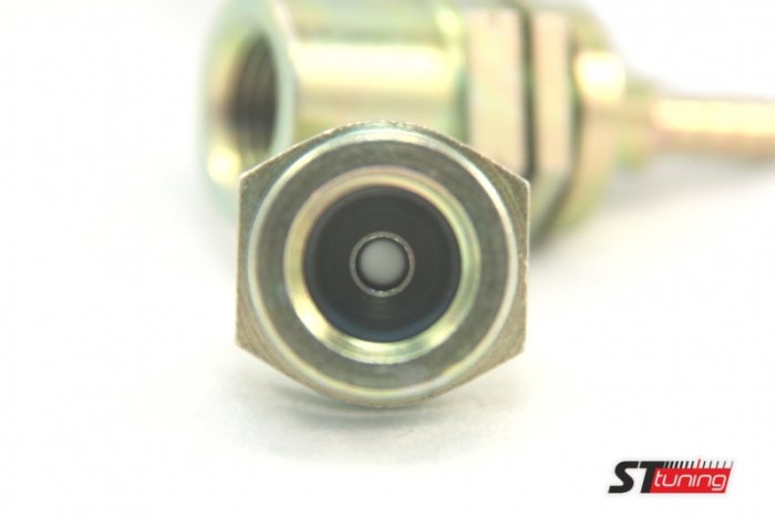 Фитинг мама M10*1 под обратный конус, проточ D-03 сталь, под опрессовку S757-03-31Z1E, Goodridge