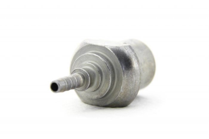 Фитинг мама M10*1 под обратный конус, под ключ 17mm D-03 сталь, под опрессовку S767-03-31Z1