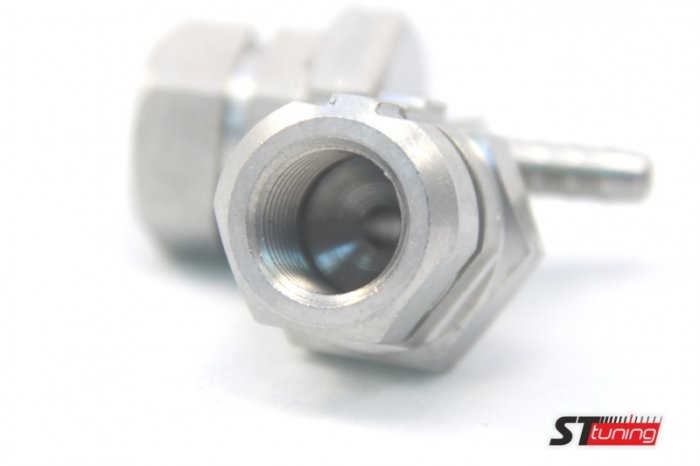 Фитинг мама M10*1 под прямой конус, VW Golf7 D-03 сталь, под опрессовку S6001-31Z1VWG7, Goodridge