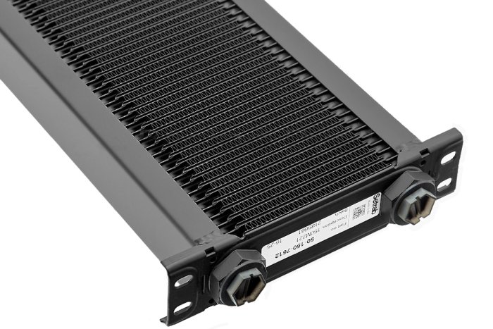 Радиатор масляный 50 рядов; 210 mm ширина; ProLine STD (M22x1,5 выход) Setrab, 50-150-7612
