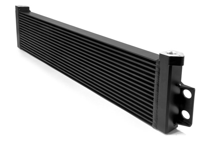 Радиатор масляный Competition BMW S55 F80 M3; F82 M4 BLACKROCK LAB BMW-OC-8082