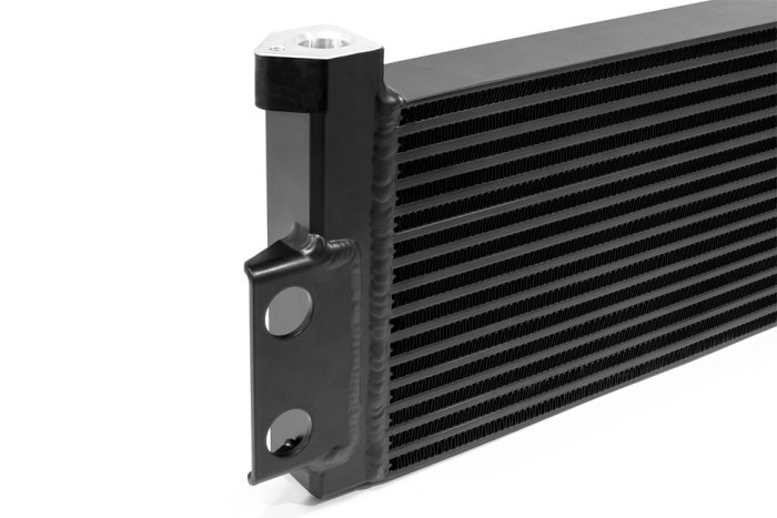 Радиатор масляный Competition BMW S55 F80 M3; F82 M4 BLACKROCK LAB BMW-OC-8082
