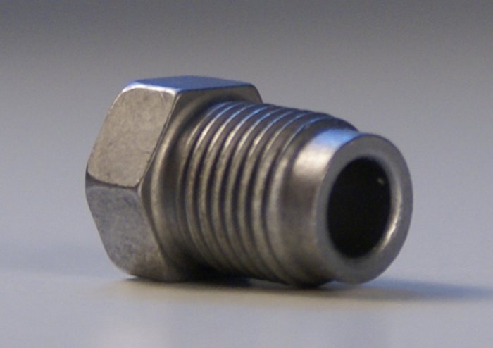 Штуцер (для тормозной трубки) папа M12x1 mm, VAG WHT000079