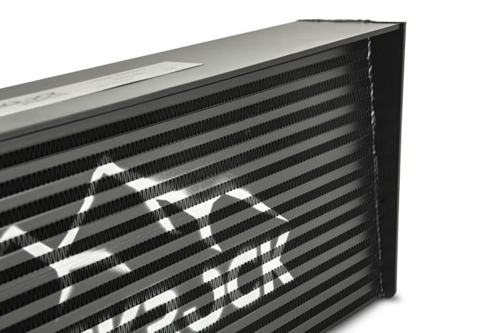 Интеркулер BlackRock Lab BMW-INT-0305 BMW Diesel 5 G30; 6 G32 GT; 7 G11, G12 Diesel Ядро Bar Plate