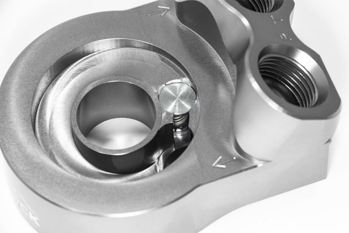 Проставка адаптер под масляный фильтр 4 выхода 10AN ORB; адаптер M20x1,5mm; 3/4x16 BLACKROCK SP-1024