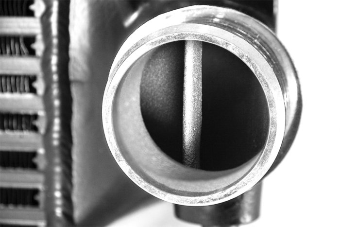 Интеркулер BlackRock Lab TY-INT-0016 Toyota Yaris GR с чардж-пайпами