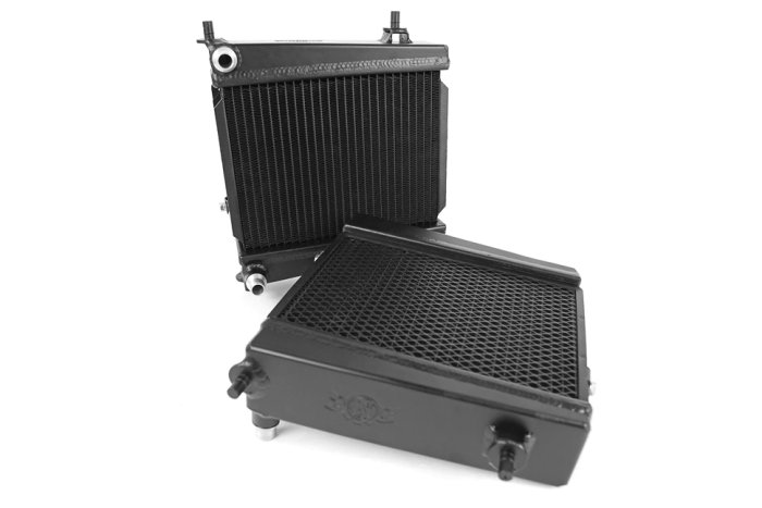 Радиатор охлаждения дополнительный  BMW B58 G2X M240; M340; M440; TOYOTA SUPRA A90; CSF 8179