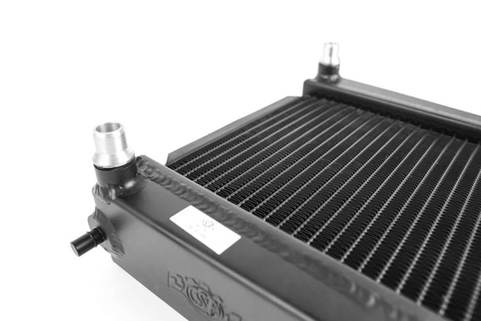 Радиатор охлаждения дополнительный  BMW B58 G2X M240; M340; M440; TOYOTA SUPRA A90; CSF 8179