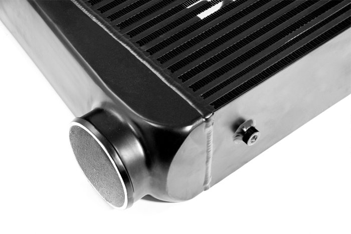 Интеркулер универсальный BlackRock Lab UN-INT-0104; размер 600*400*120mm; выход 102mm; Bar Plate