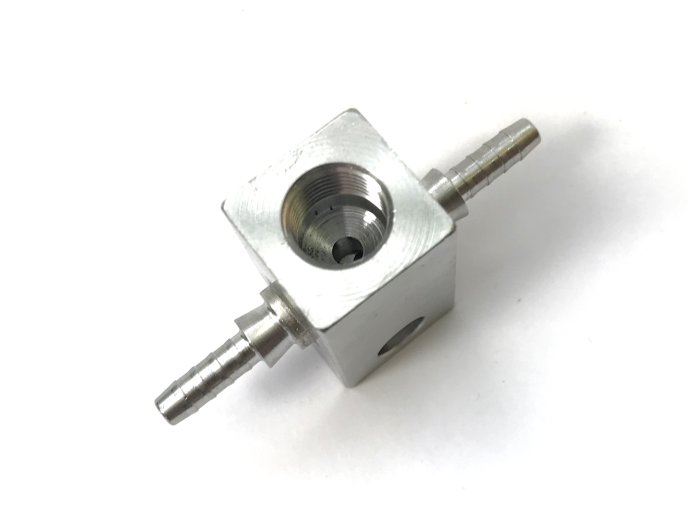 Тройник Goodridge crimp-M10x1-crimp, прямой конус, сталь, SP-225