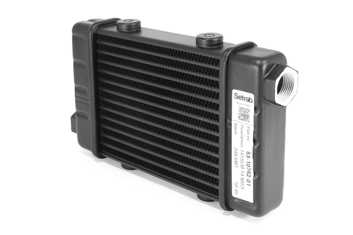 Радиатор масляный 211x136x40; ProLine Slimline SLM (M22x1,5 выход) Setrab, 53-10742, 141-14